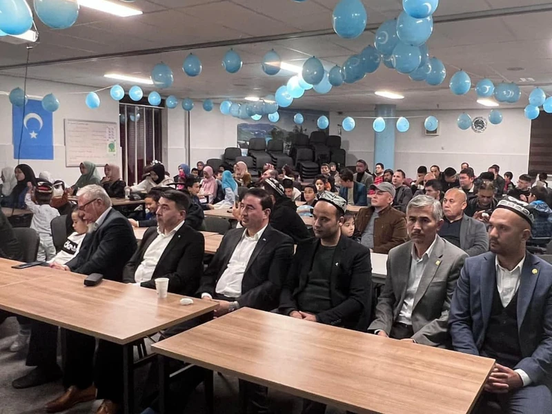 Avrupa Doğu Türkistan Maarif Vakfı Gençlik Kolları Buluşması Gerçekleştirildi
